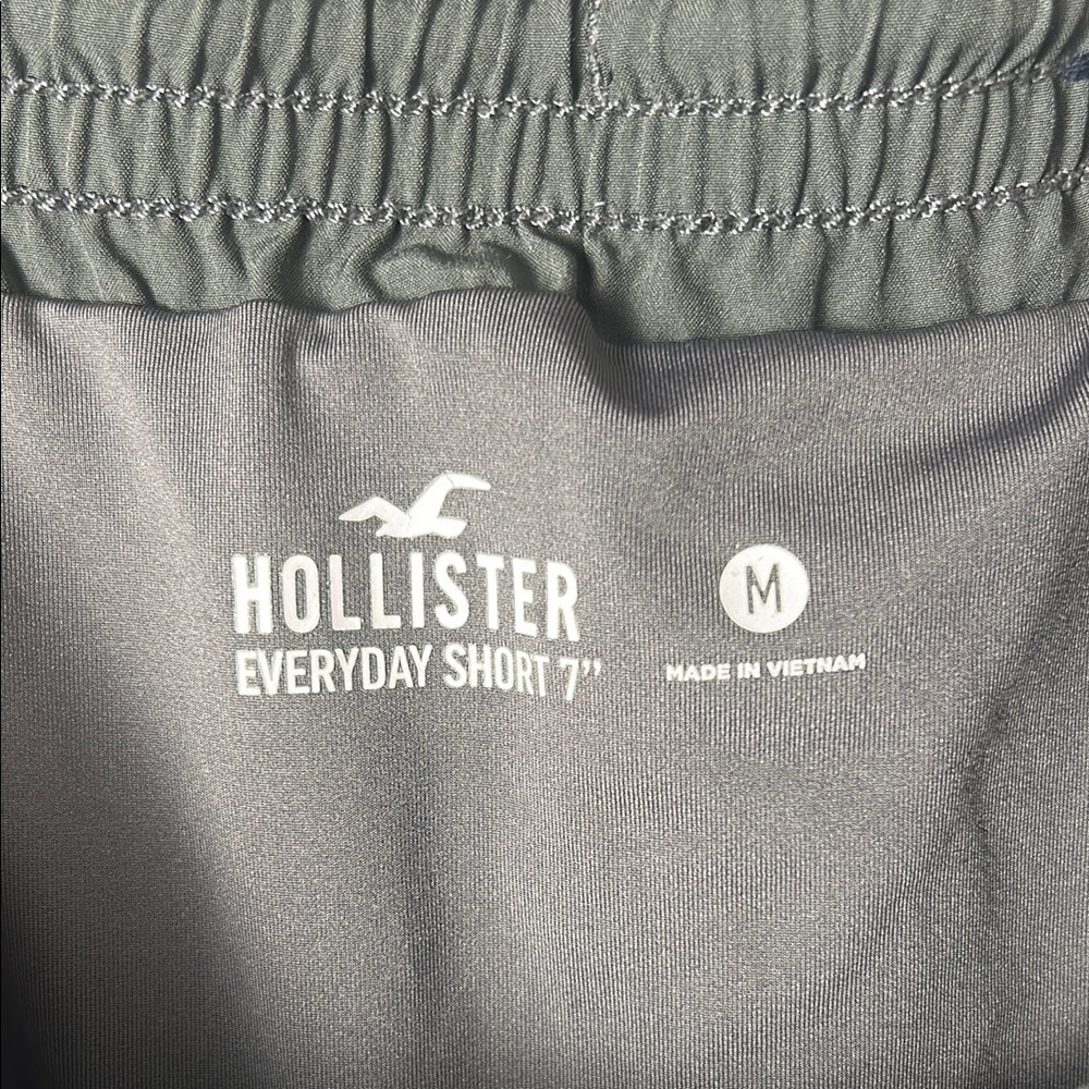 Hollister Charcoal Everyday Shorts men size medium athletic gym shorts leisure - Picture 2 of 9